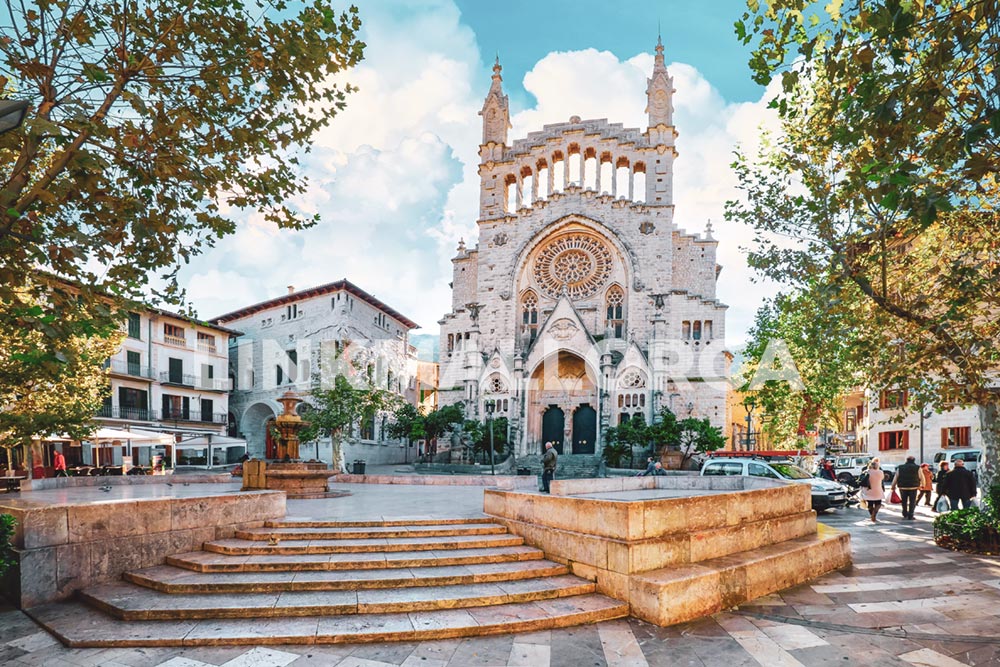 visitar-casco-antiguo-soller-mallorca