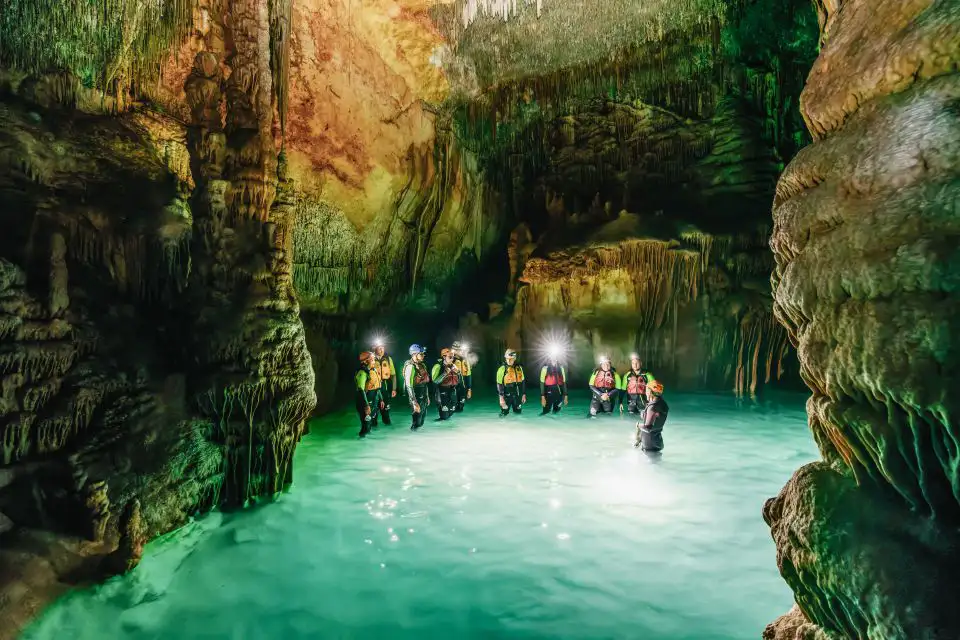 Aventura en Cueva Marina de Mallorca